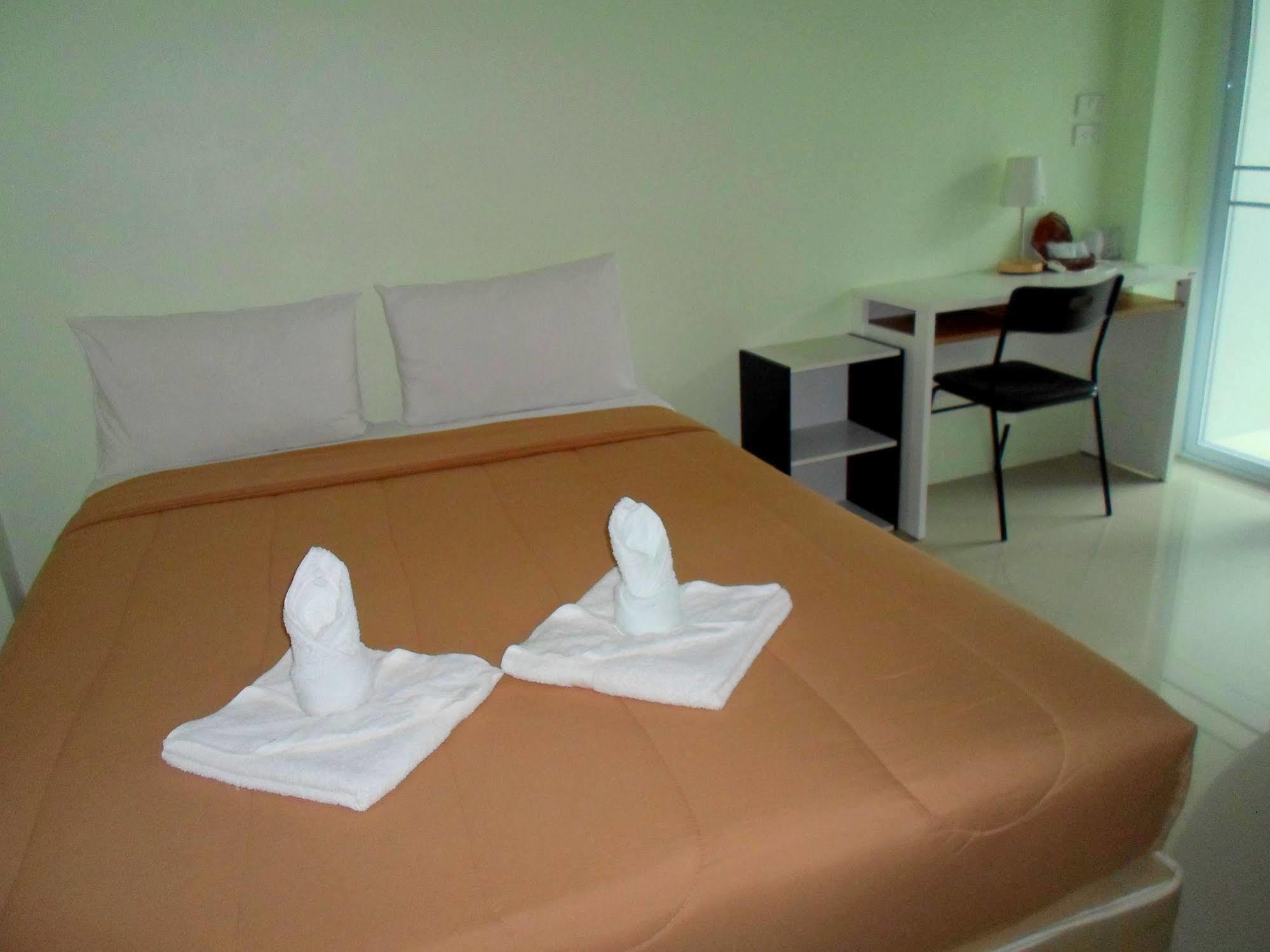 Papangkorn House Hotel Surat Thani Luaran gambar