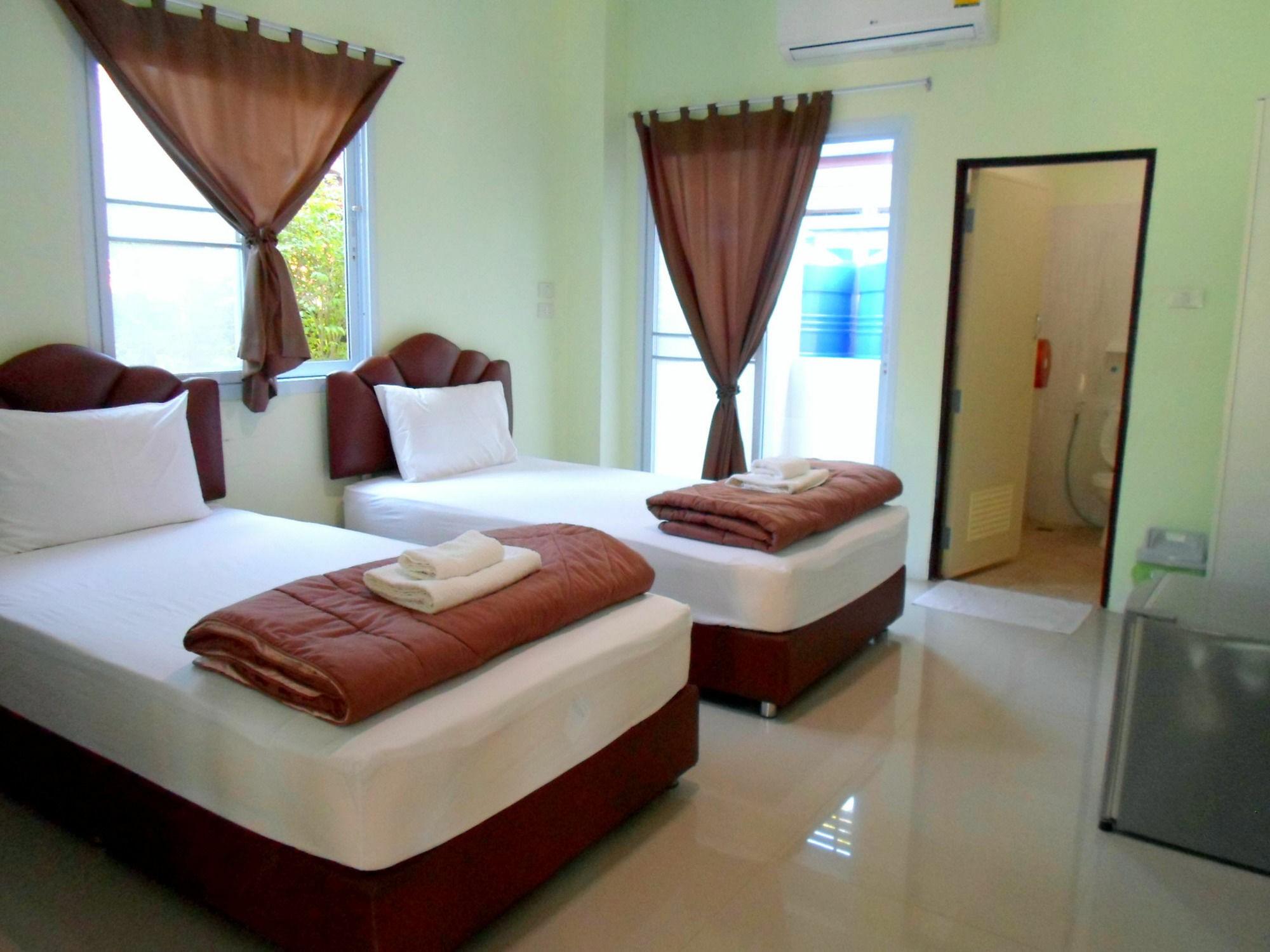 Papangkorn House Hotel Surat Thani Luaran gambar